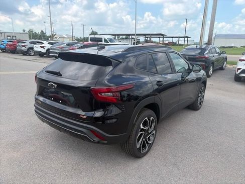 New 2026 Chevrolet Trax RS w/ Driver Confidence Package FWD image 6