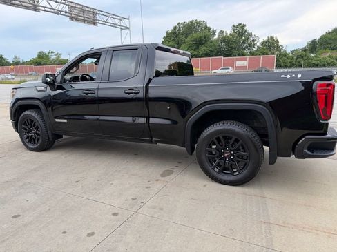 Used 2019 GMC Sierra 1500 Elevation w/ Elevation Value Package AWD/4WD image 8