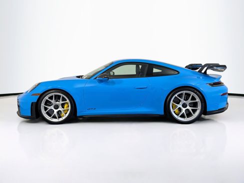 Used 2025 Porsche 911 GT3 image 2
