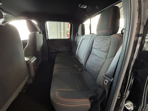 Used 2026 Nissan Frontier PRO-4X AWD/4WD image 27
