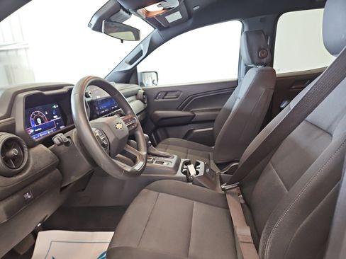 Used 2024 Chevrolet Colorado W/T image 6