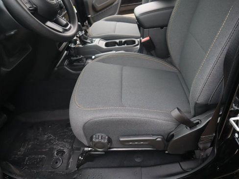 New 2026 Jeep Gladiator Sport image 10