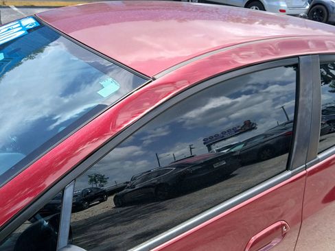 Used 2010 Honda Insight EX image 28