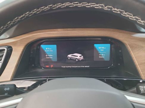 Used 2024 Volkswagen Atlas SE image 26