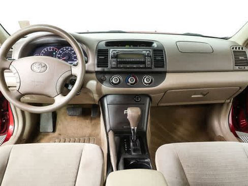 Used 2005 Toyota Camry LE FWD image 15