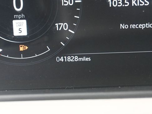 Used 2023 Land Rover Range Rover Velar R-Dynamic S image 13