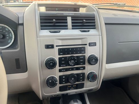 Used 2012 Ford Escape XLT FWD image 21