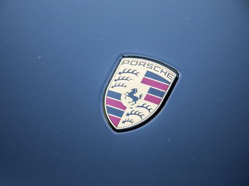 Certified 2025 Porsche Macan image 22