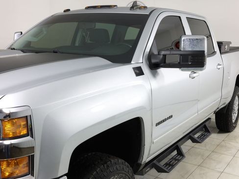 Used 2016 Chevrolet Silverado 2500 LT w/ LT Convenience Package image 47