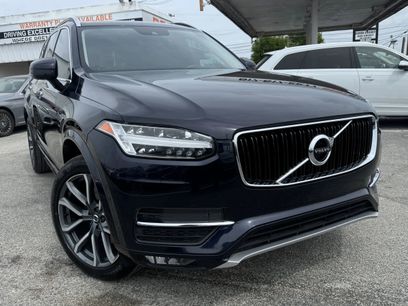 Used 2019 Volvo XC90 T5 Momentum w/ Multimedia Package