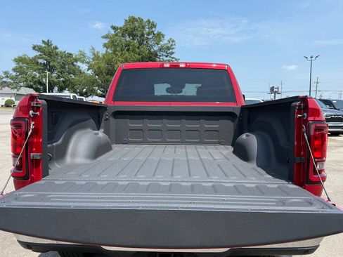 Used 2026 RAM 2500 Big Horn AWD/4WD image 7