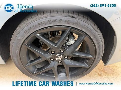Used 2025 Honda Civic Sport image 3