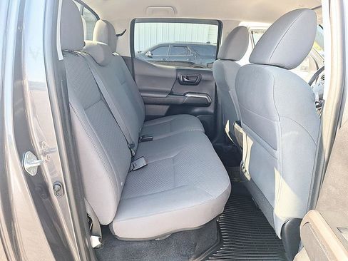 Used 2021 Toyota Tacoma SR5 RWD image 22