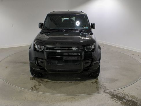 New 2026 Land Rover Defender 110 X-Dynamic SE image 8