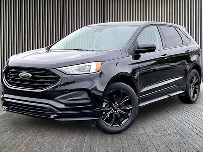 Used 2024 Ford Edge SE w/ Black Appearance Package