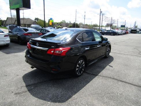 Used 2019 Nissan Sentra SR FWD image 7