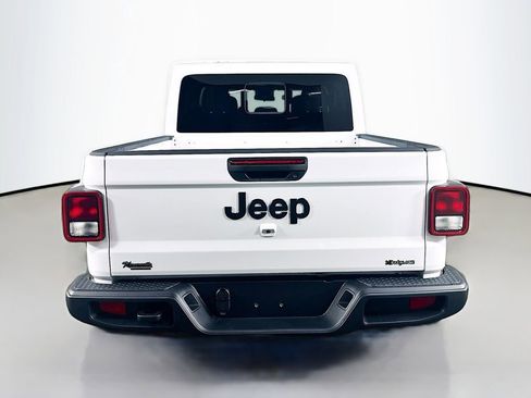 New 2025 Jeep Gladiator Sport image 6