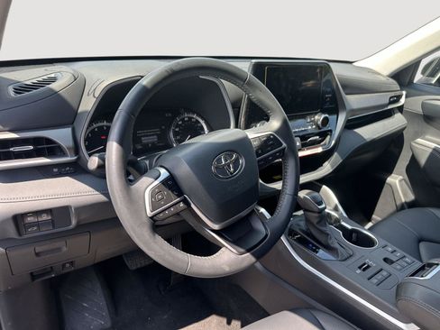 Certified 2026 Toyota Highlander XLE AWD/4WD image 57