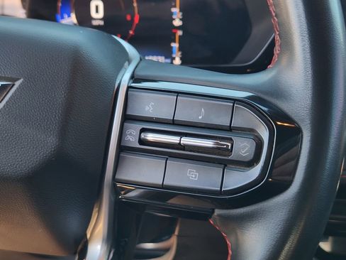 Used 2023 Chevrolet Colorado Z71 w/ Z71 Convenience Package 2 image 33