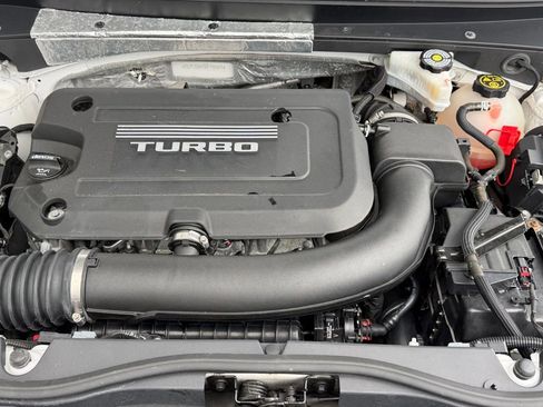 Used 2019 Cadillac XT4 Premium Luxury image 7