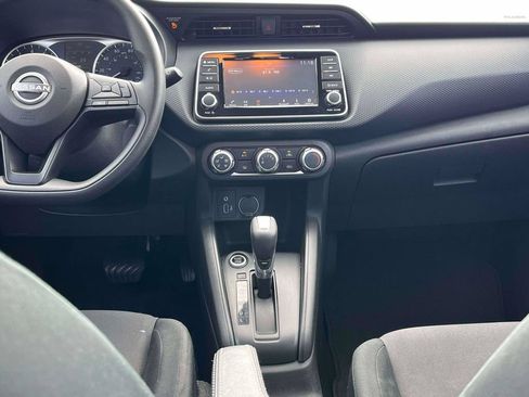 Used 2023 Nissan Kicks S FWD image 3