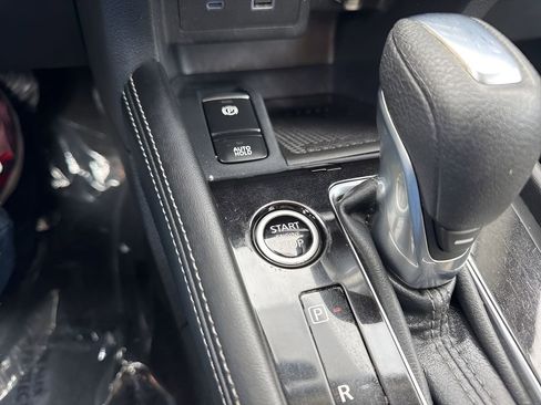 Used 2024 Nissan Kicks SR w/ SR Premium Package image 19