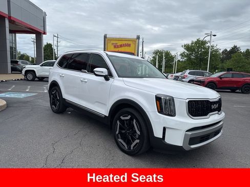 Used 2023 Kia Telluride EX w/ EX Captain's Chair Package AWD/4WD image 9