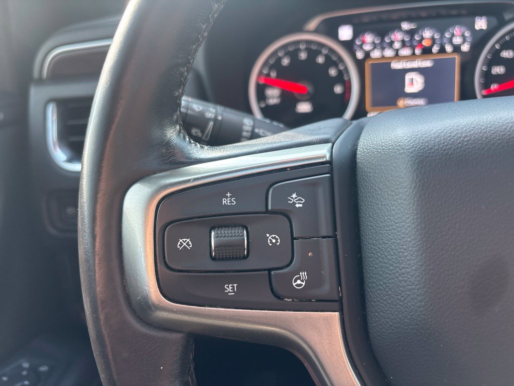 Used 2021 Chevrolet Tahoe Z71 w/ Luxury Package AWD/4WD image 23