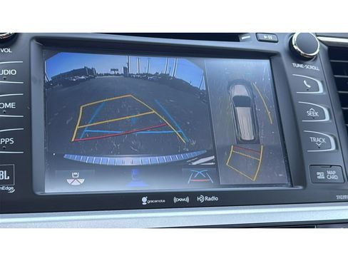 Certified 2019 Toyota Highlander Limited Platinum AWD/4WD image 17