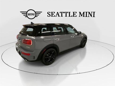 Used 2019 MINI Cooper Clubman S w/ Premium Package image 11