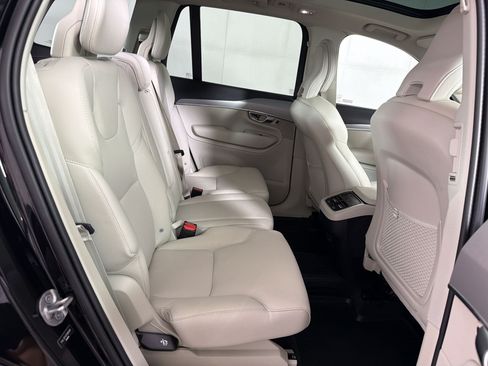 Used 2023 Volvo XC90 B5 Core w/ Climate Package AWD/4WD image 31