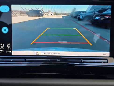 New 2026 Volkswagen Atlas Cross Sport SE image 14