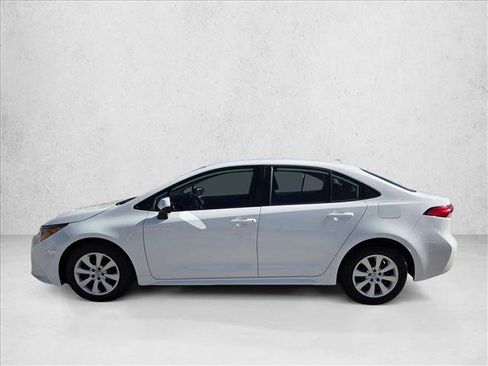 Used 2024 Toyota Corolla LE FWD image 9