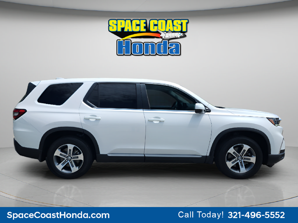 Used 2025 Honda Pilot EX-L image 13