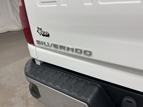 Used 2024 Chevrolet Silverado 2500 LT image 20