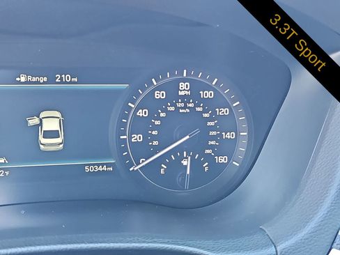 Used 2018 Genesis G80 3.3T Sport RWD image 22
