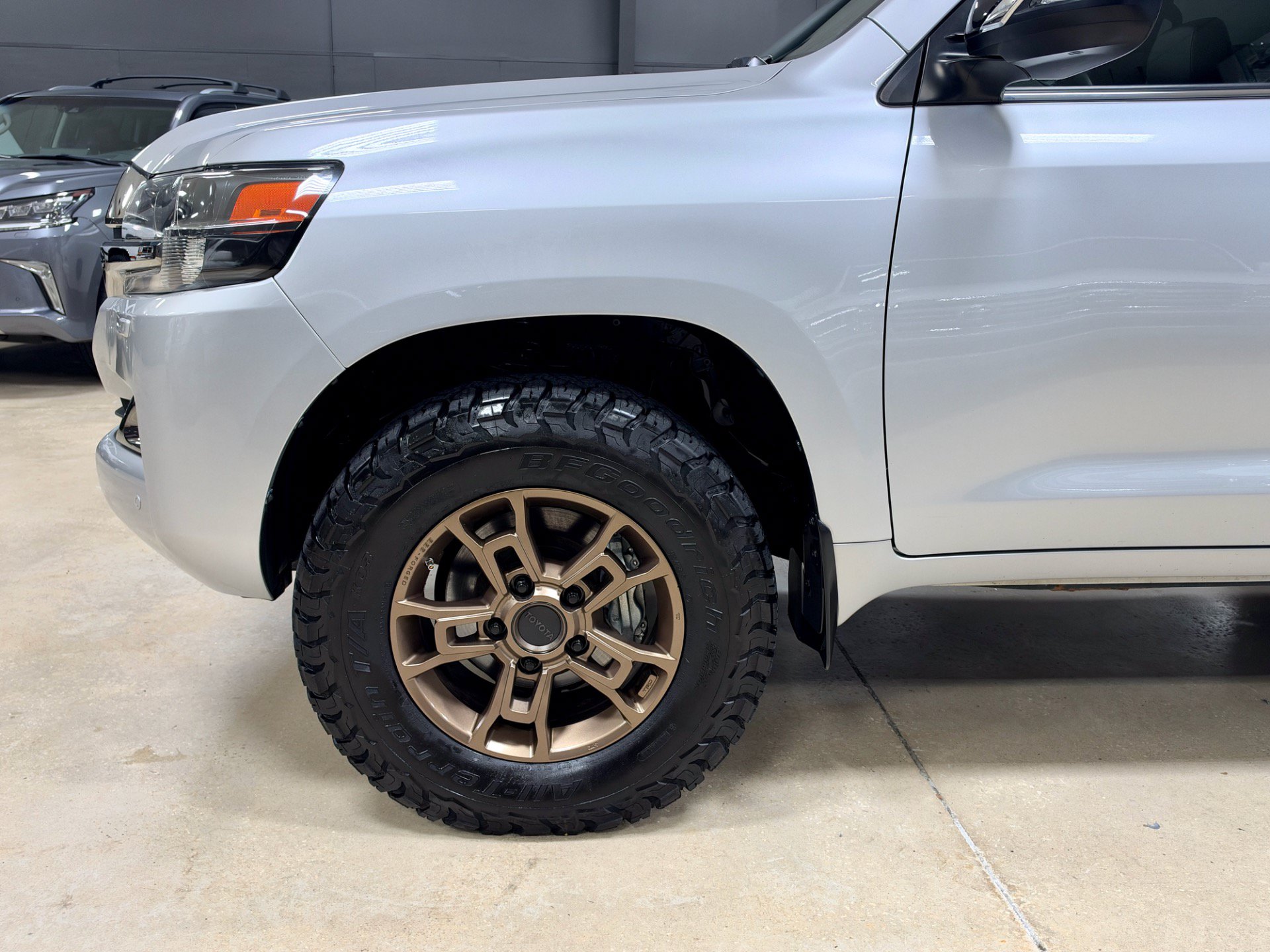 Used 2021 Toyota Land Cruiser Heritage Edition AWD/4WD image 17