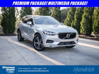 Used 2019 Volvo XC60 T5 Momentum w/ Multimedia Package