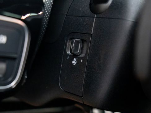 Used 2023 Mercedes-Benz CLA 250 4MATIC image 21