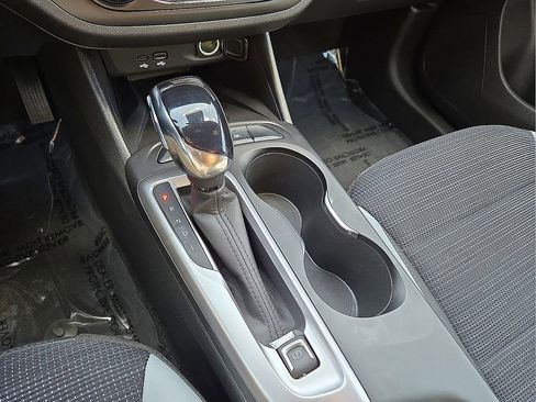 Used 2025 Buick Envista Preferred w/ Convenience II Package image 31