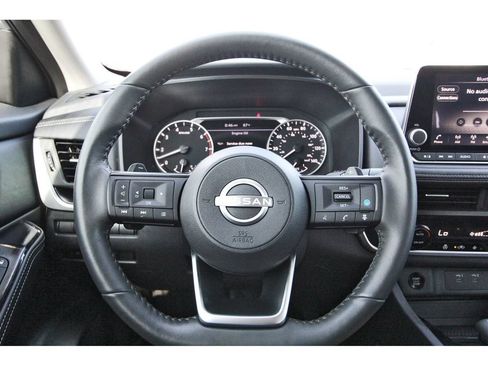 Used 2024 Nissan Rogue SV w/ SV Premium Package FWD image 14