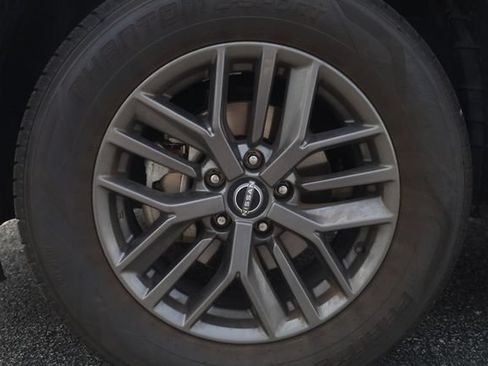 Used 2023 Nissan Rogue S FWD image 8