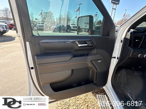 New 2026 GMC Sierra 2500 AT4 w/ AT4 Premium Plus Package AWD/4WD image 17