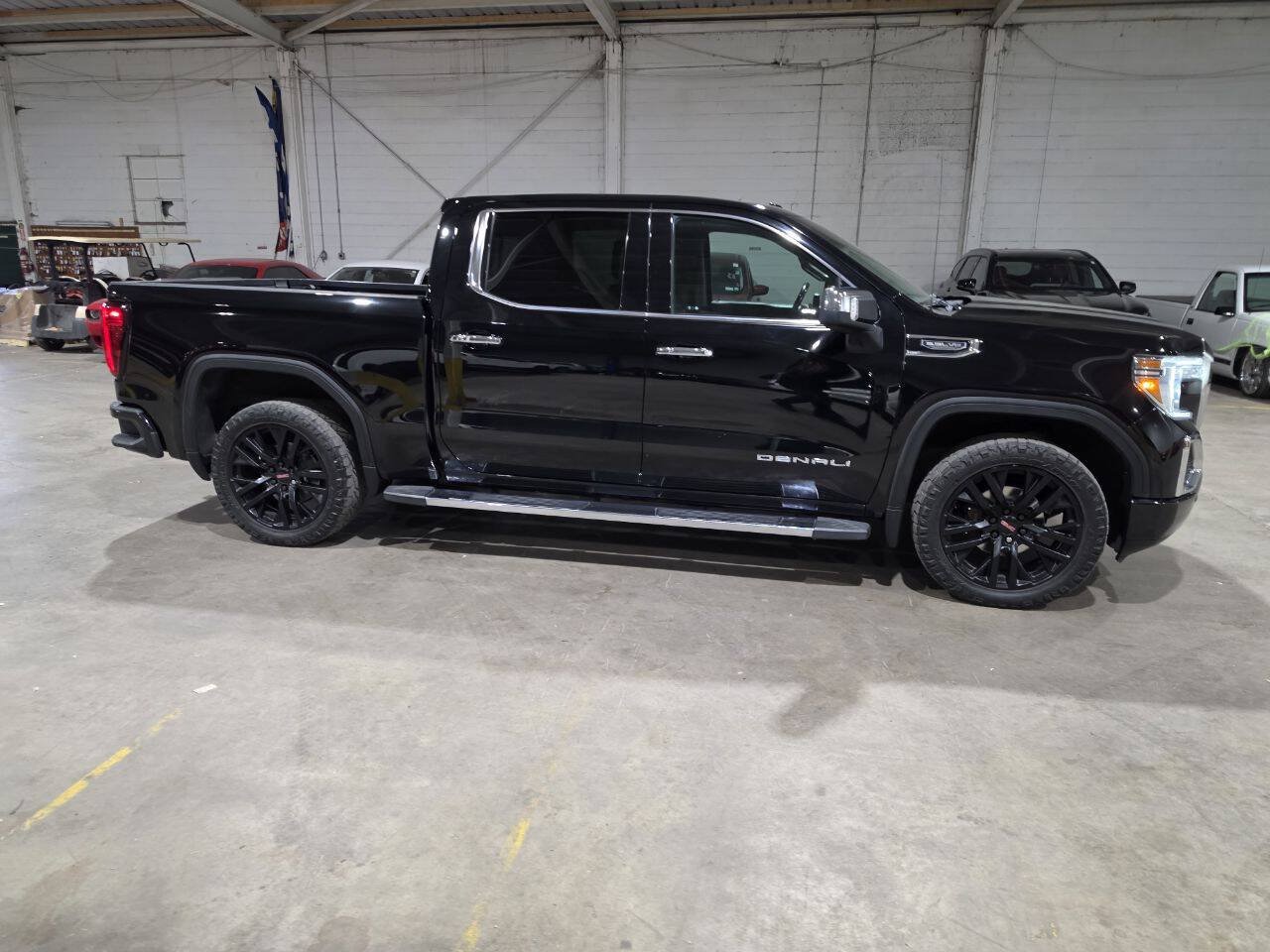 Used 2019 GMC Sierra 1500 Denali w/ Driver Alert Package II AWD/4WD image 18