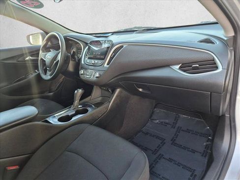 Used 2020 Chevrolet Malibu LS w/ LPO, Convenience Package 1 FWD image 20