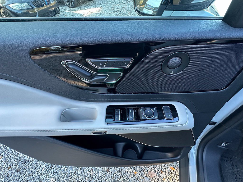 New 2027 Lincoln Aviator Reserve w/ Illumination Package AWD/4WD image 18