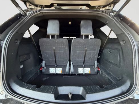 Used 2018 Ford Explorer XLT w/ Equipment Group 202A image 15