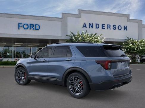 New 2026 Ford Explorer ST-Line w/ ST-Line Street Pack RWD image 4
