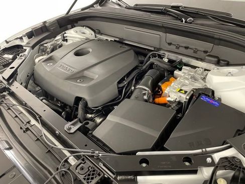 Certified 2024 Volvo XC60 T8 Plus w/ Protection Package AWD/4WD image 42