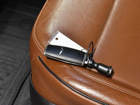 Used 2019 Chevrolet Traverse High Country w/ LPO, Floor Liner Package image 39